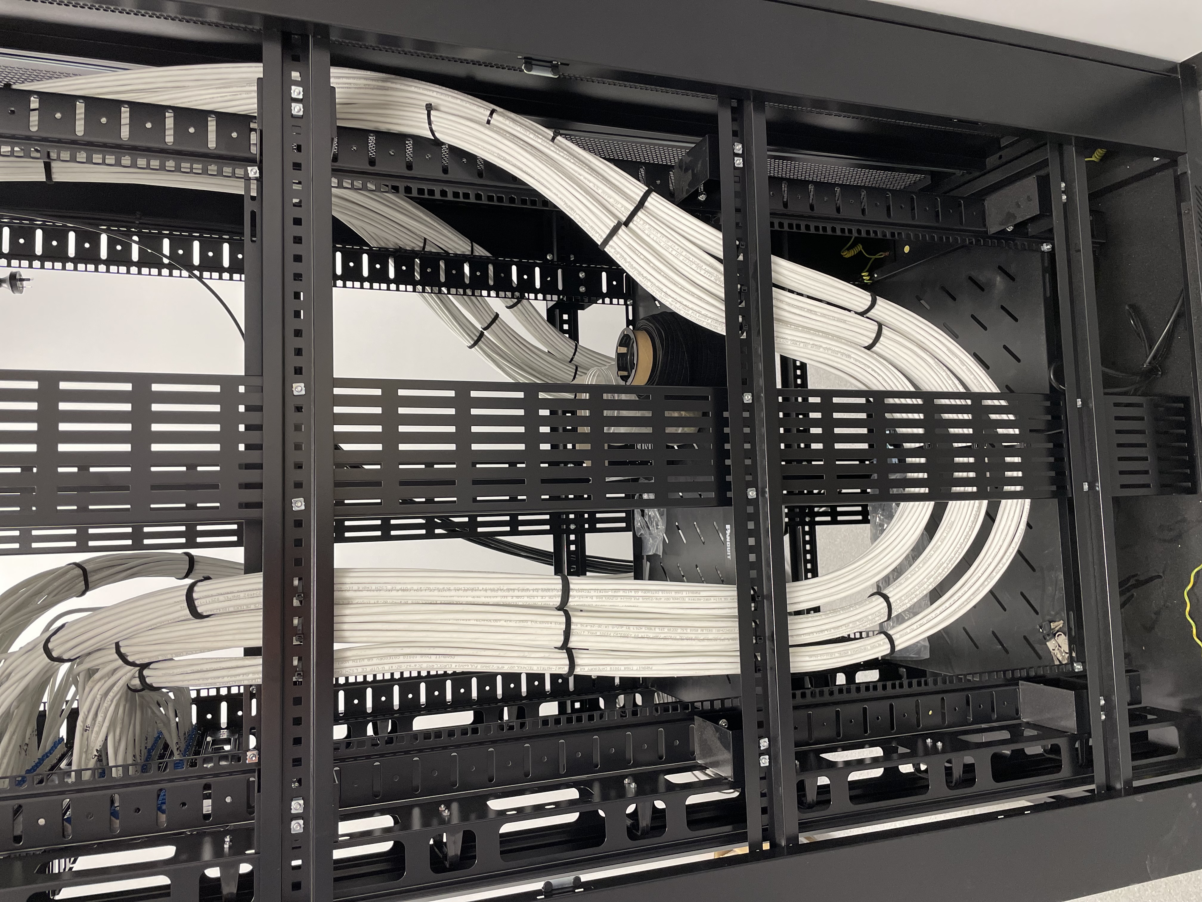 Data cabling rack